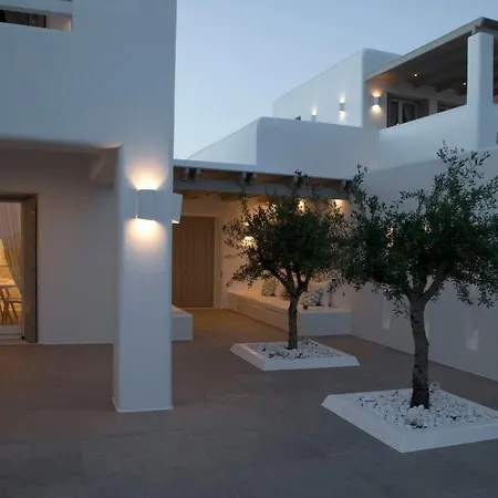 Paros Sleeps 16 Pool Air Con Páros